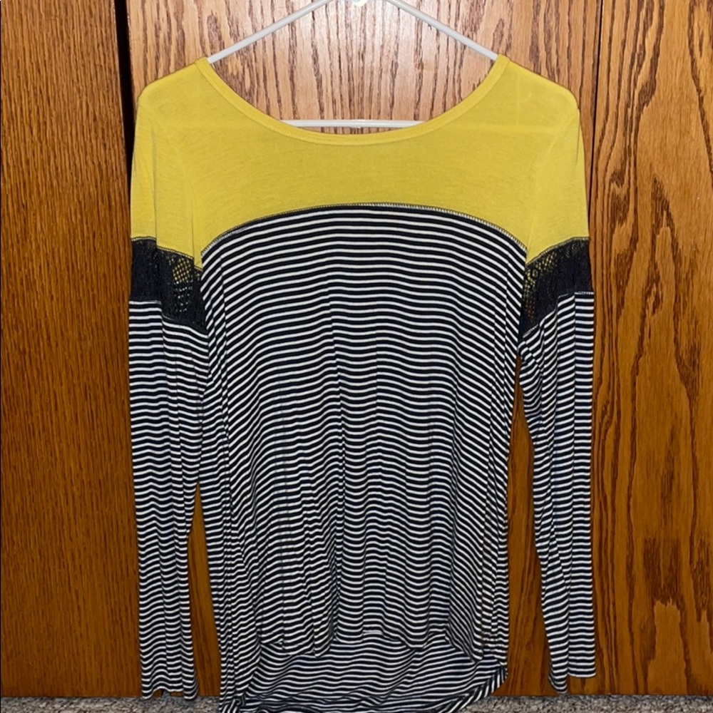 Maurices Long Sleeve Tee